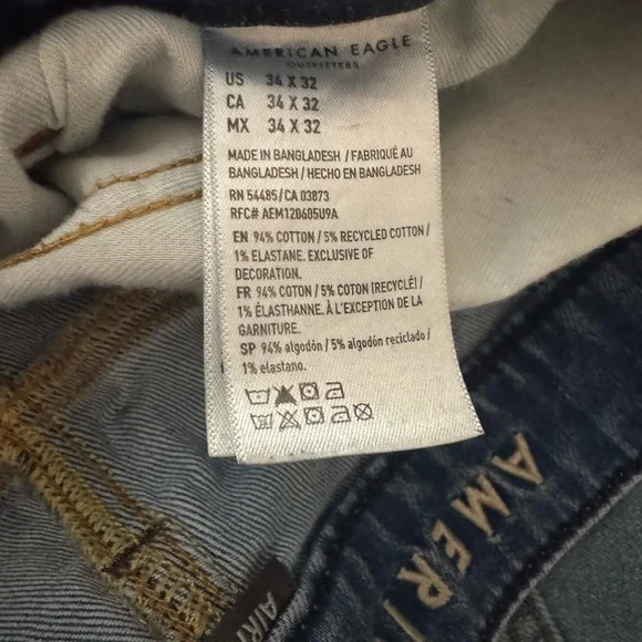 American Eagle Outfitters Men’s Original Bootcut Jeans Size 34x32 *Stains* - Picture 4 of 6